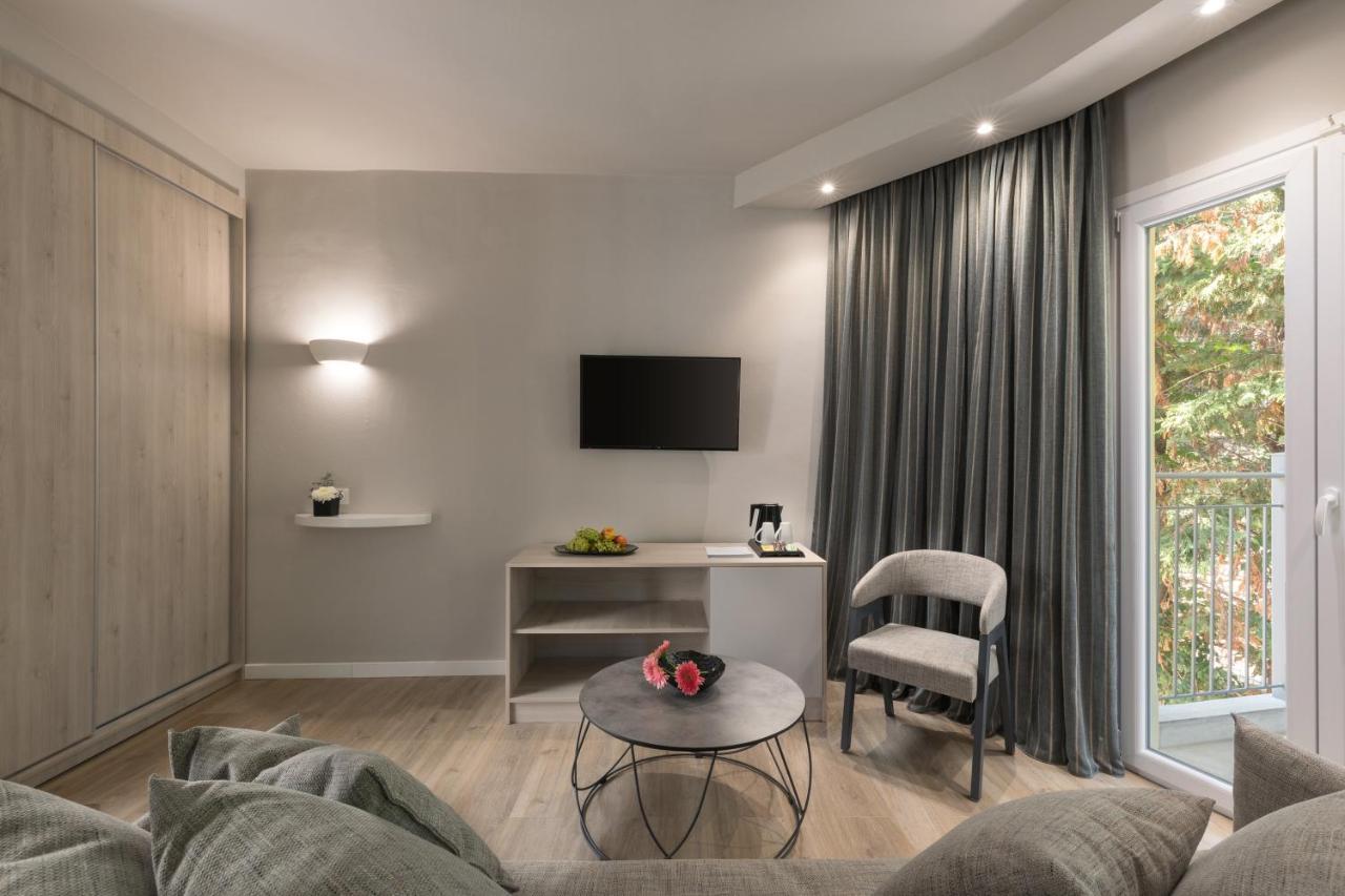 Melina Oasis Boutique Hotel カシオピ エクステリア 写真